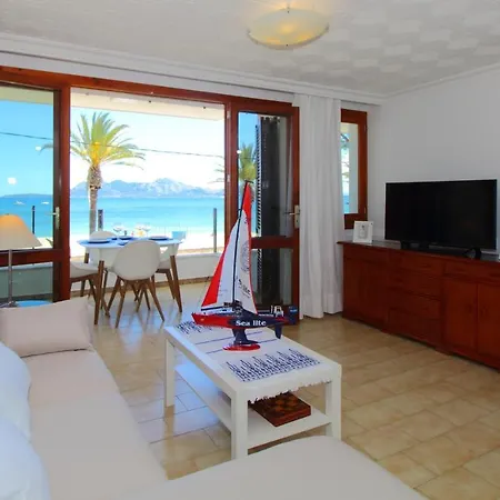 Family Seafront Fantastic Seaview